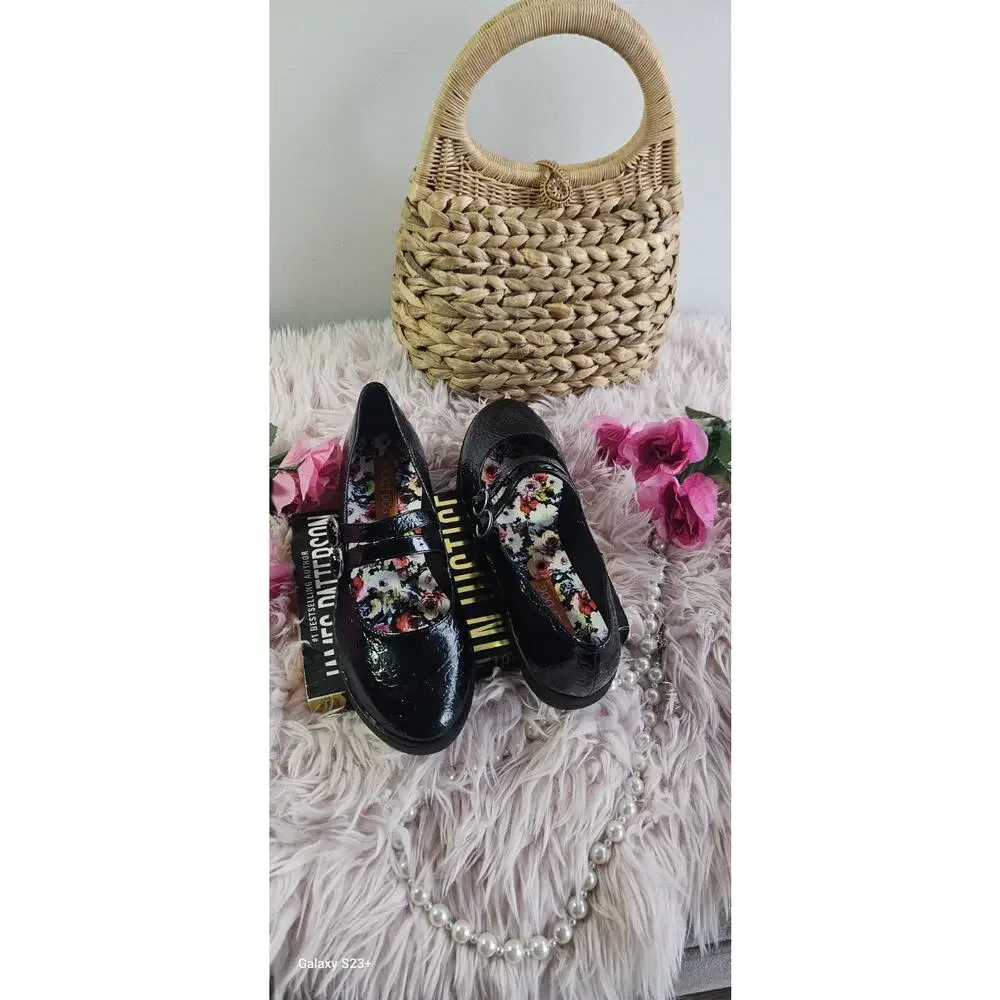 Rocket Dog Black Faux Patent Leather Mary Jane Ballet Flat Women Shoes 8.5